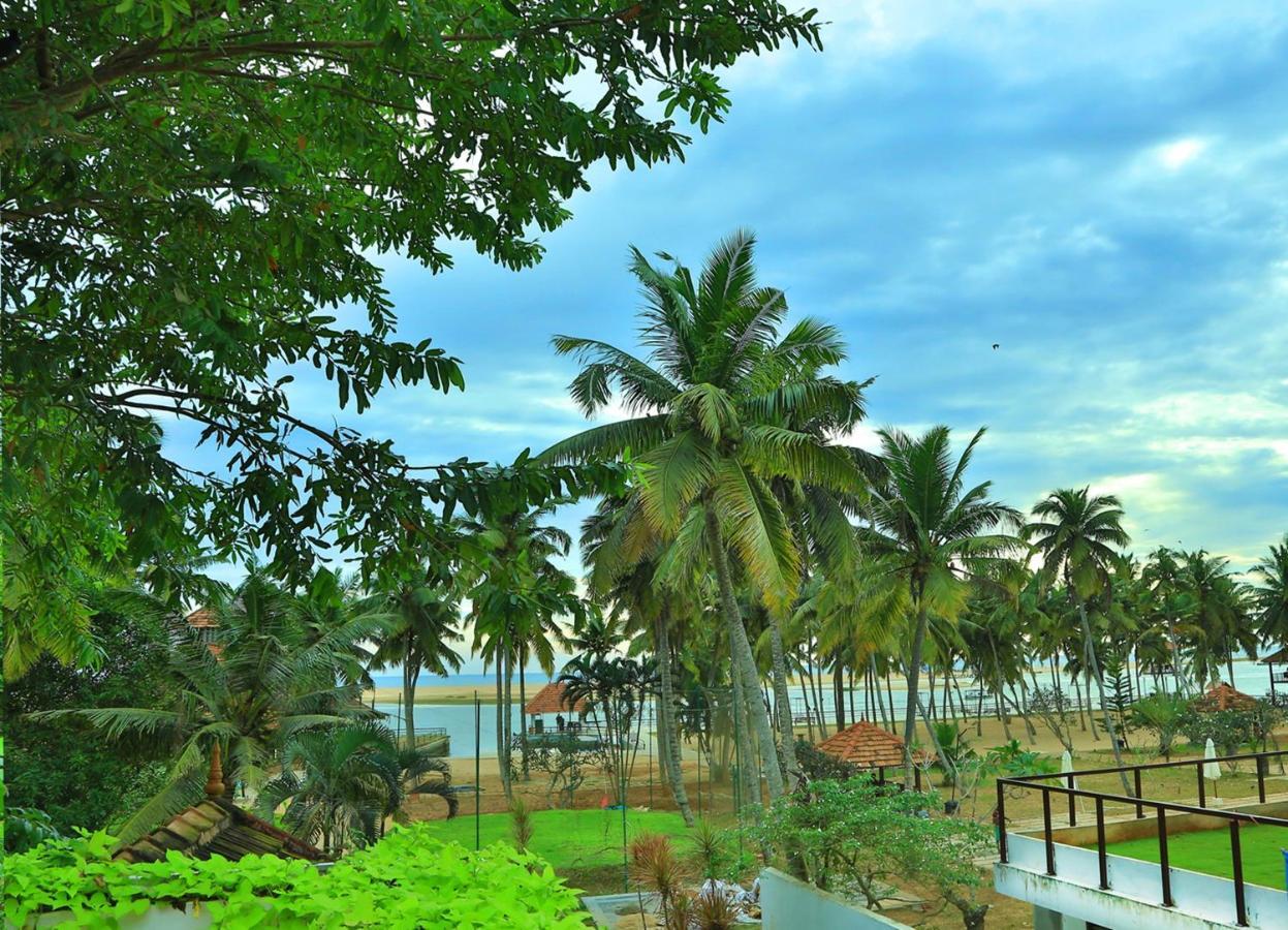 波瓦尔萨诺瓦波蒂科河口酒店 Poovar 外观 照片