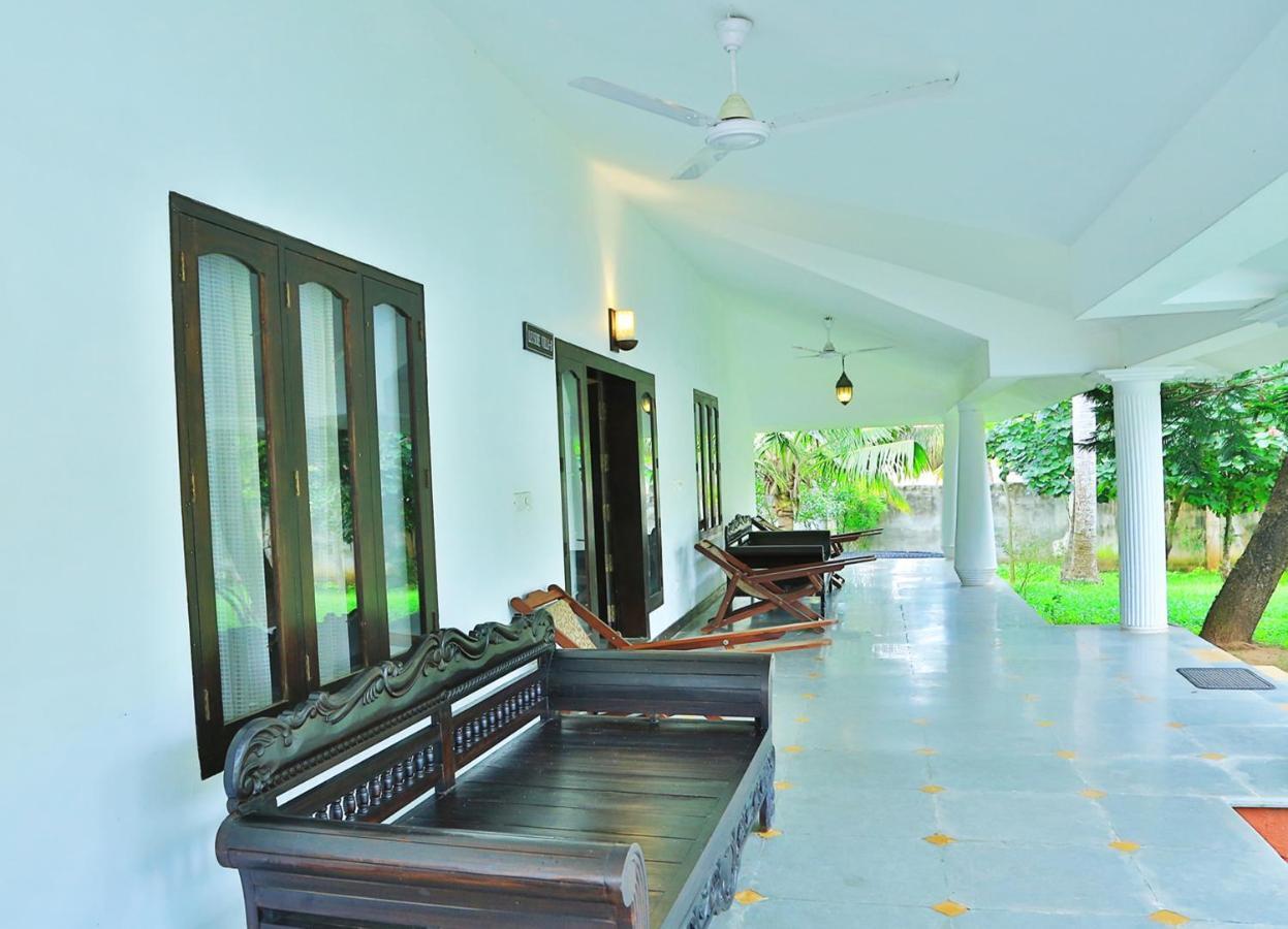 波瓦尔萨诺瓦波蒂科河口酒店 Poovar 外观 照片